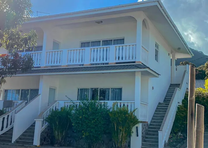 Divers Bed & Breakfast Beau Vallon (Mahe)