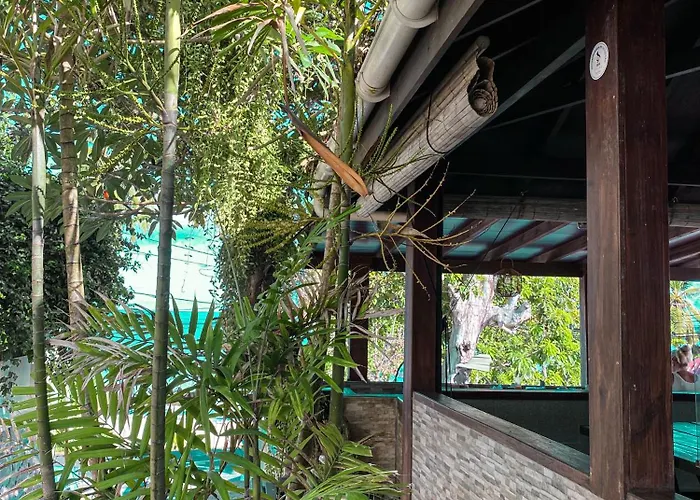 Divers Bed & Breakfast 3*