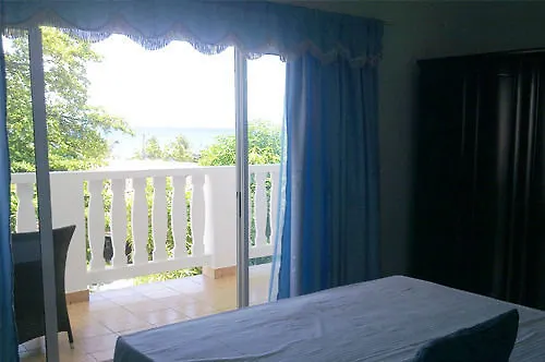 Bed & Breakfast Divers 3*